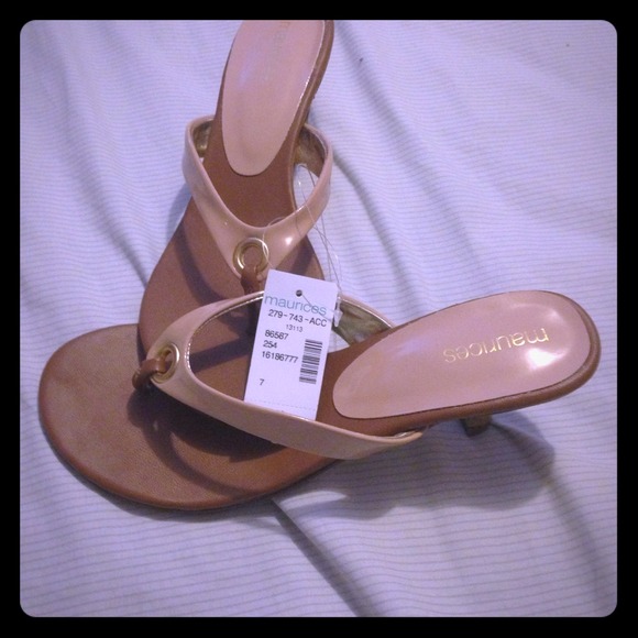 Maurices kitten heels