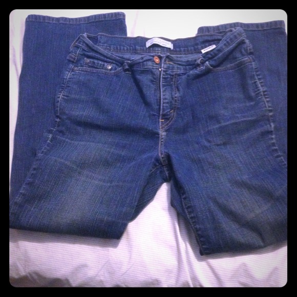 Ladies Levi's 512 jeans