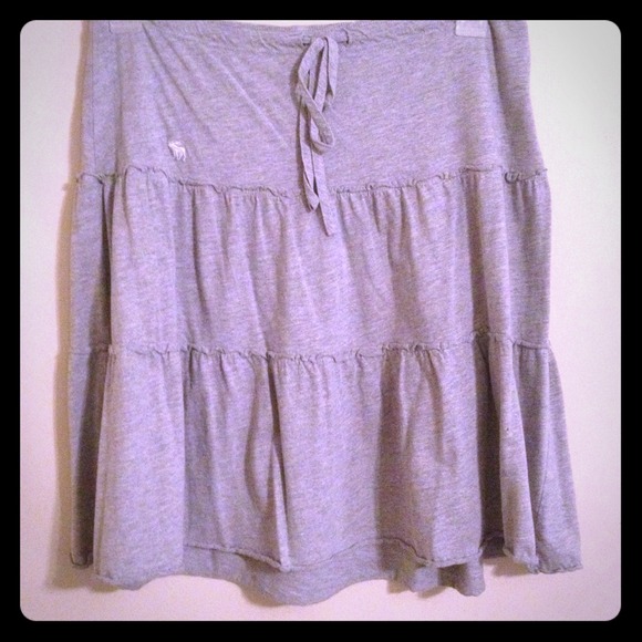 Gray skirt I absolutely love it Very comfortable!