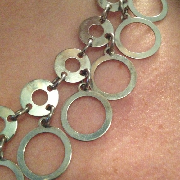SALE! Gorgeous "Steel" Circle Necklace - Picture 3 of 3