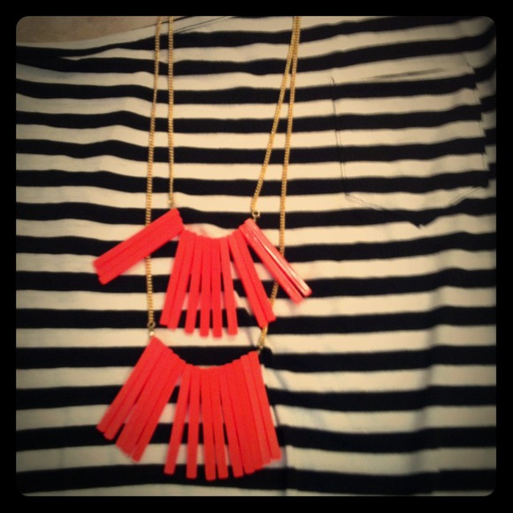 Reserved for trade!! Trendy long necklace!