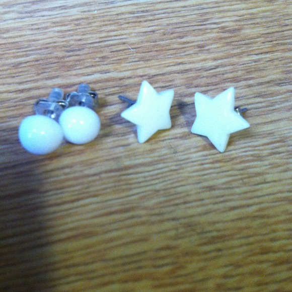 Small studs