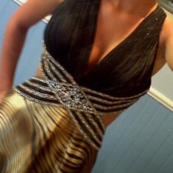 Sheri Hill prom dress - Picture 2 of 3