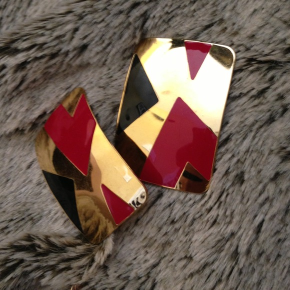 BUNDLE!!!! Vintage earrings - Picture 4 of 4