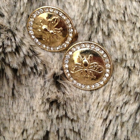 BUNDLE!!! Gold Clip on earrings - Picture 2 of 3