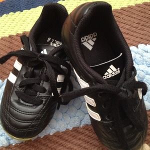 RESERVED FOR jiggy1955 Toddler Adidas soccer cleat