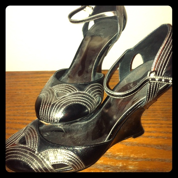 Black & silver stylish wedge shoe