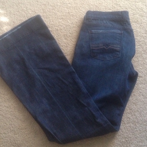 Lucky Brand Denim - Very nice pair of Lucky jeans