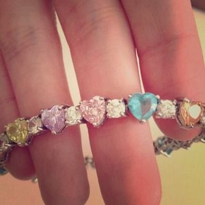🔹Reduced!🔹Sterling Silver Pastel Heart Bracelet!