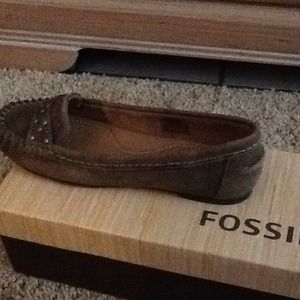 Suede brown fossil shoe brand new