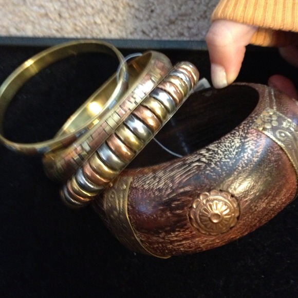 Bangle - Picture 2 of 2