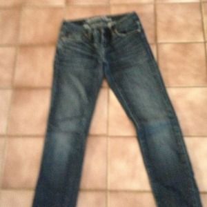 Great dark blue straight leg jeans!!😜