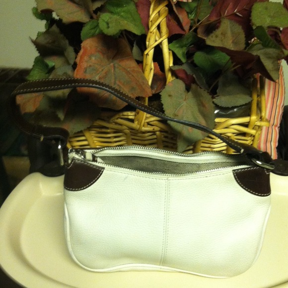 Dooney & Bourke