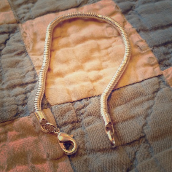 Sliver bracelet for charms