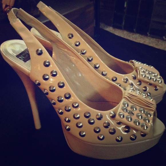 Adorable heels