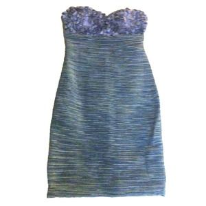 *Hold for @flymommy86* Sweetheart Strapless Dress