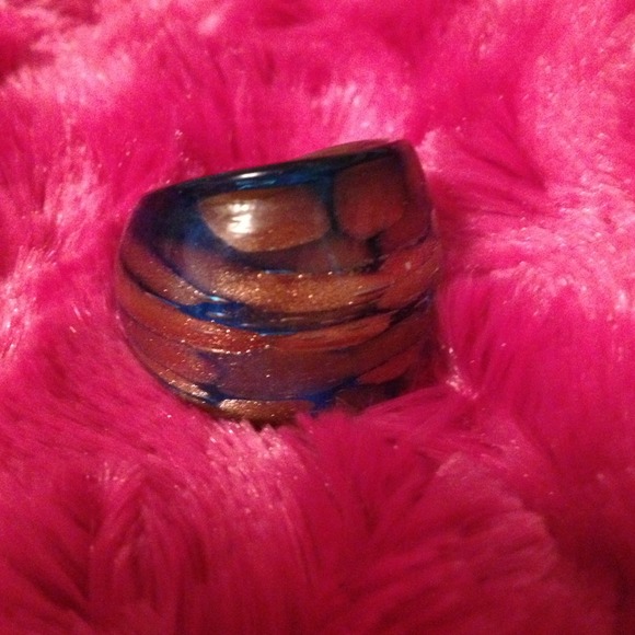 Glass ring