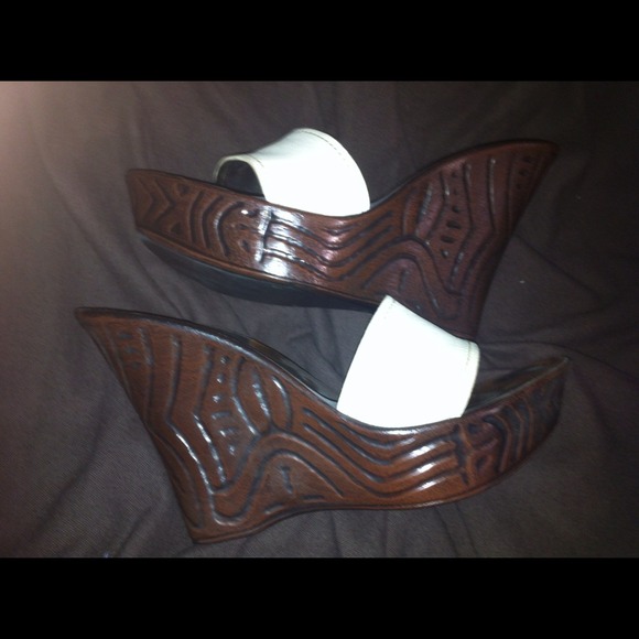 👠👠Aldo Woden Wedges👠👠