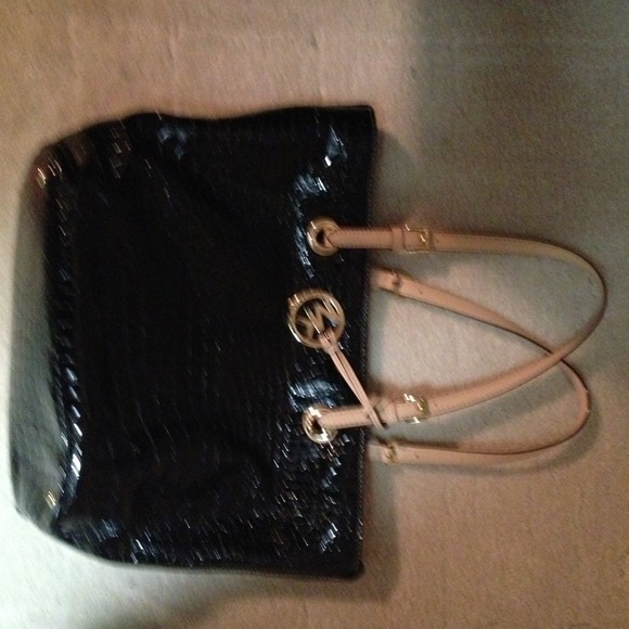 Michael Kors tote