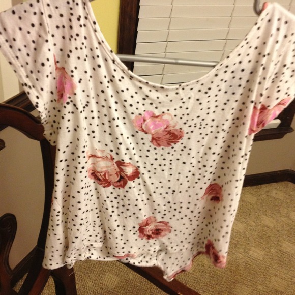 Rue 21 size small open back top