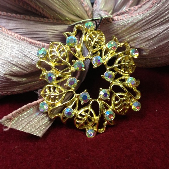 Premier Designs "points of light" broach
