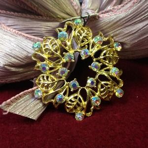 Premier Designs "points of light" broach