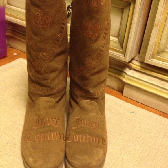 Juicy couture boots size 6. Gently used - Picture 2 of 4