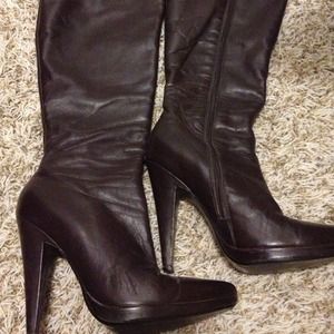 Brown leather Colin Stuart boots