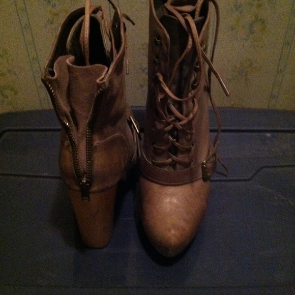 Steven Madden boots size 7.5 - Picture 3 of 3