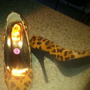 Leopard heels