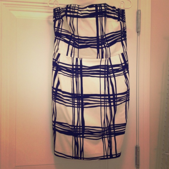 Black and White Strapless Express Dress