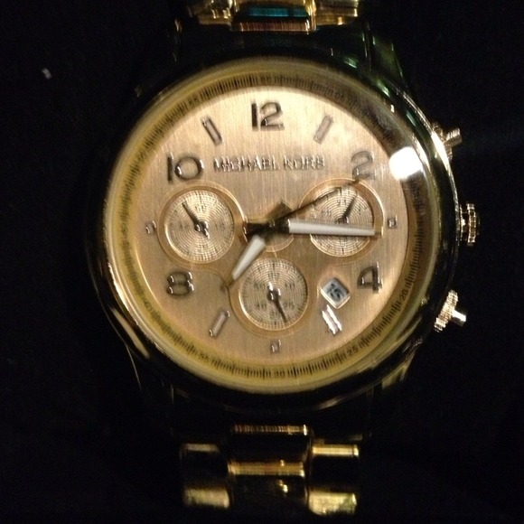 Reserved!!!Micheal kors watch
