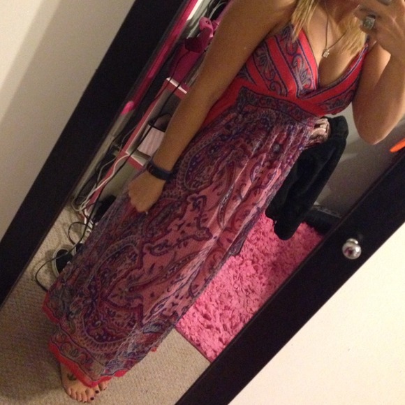 Dresses & Skirts - Dress