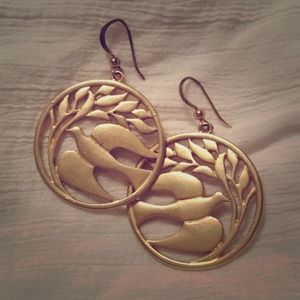 Reduced!Gold bird disc earrings