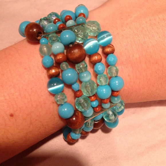 ***SOLD*** Turquoise & brown bracelet!