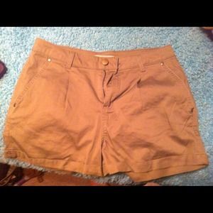 Khaki high waisted shorts from Forever 21