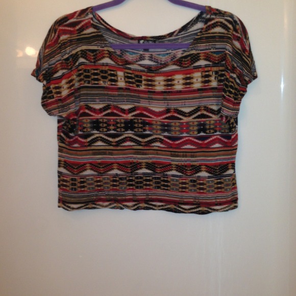 Tribal print t-shirt crop top