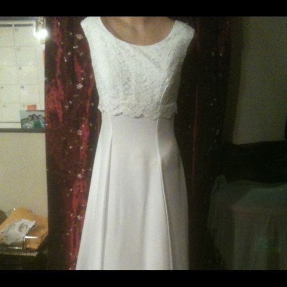 White Laced Bodice Wedding Dress 10 Sample Dress