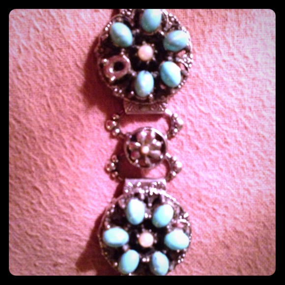 Turquoise beaded silver bracelet