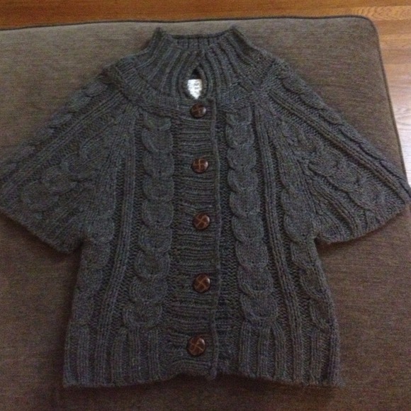 ❌SOLDGrey cable knit sweater with buttons