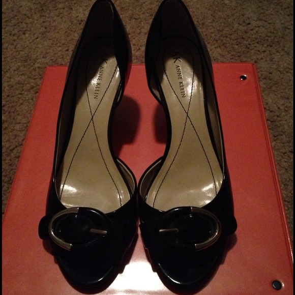 RESERVED- bundled- Anne Klein kitten black heel - Picture 1 of 3