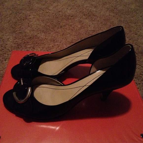 RESERVED- bundled- Anne Klein kitten black heel - Picture 2 of 3
