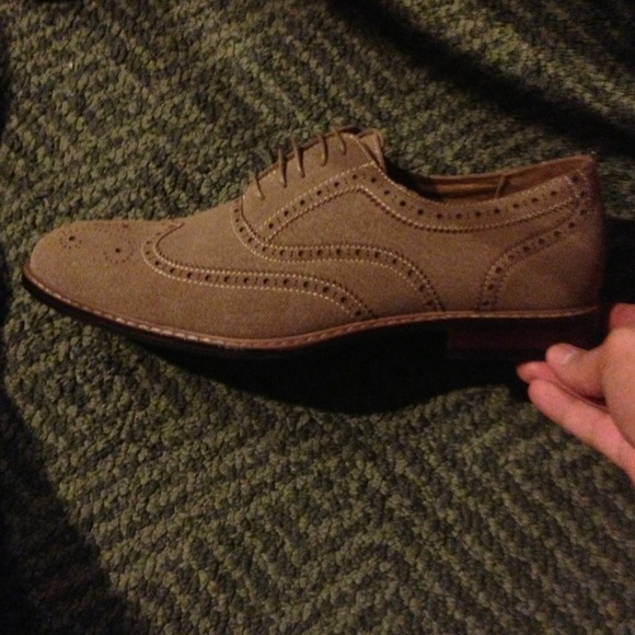 Mens brown shoes size 13