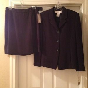 Navy Jones NY skirt/suit jacket Size 10/12