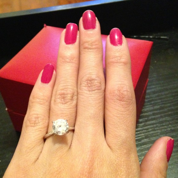 Classic jewelry. - Picture 2 of 2