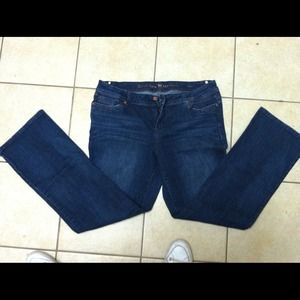 📦BUNDLE📦 THREE PAIRS OF JEANS