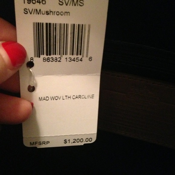 ❌GIFTED TO MY MOM❌ - Picture 4 of 4