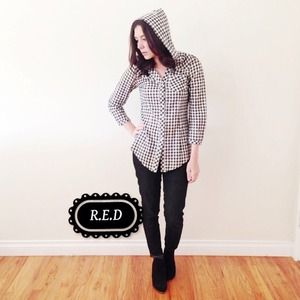 SOLD in bundle with @arotar closet