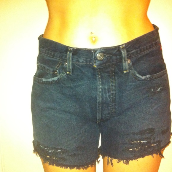 Black levi 501 cut offs