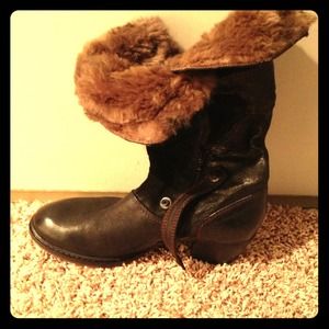 Pakros women's boots. New in box 7.5/38